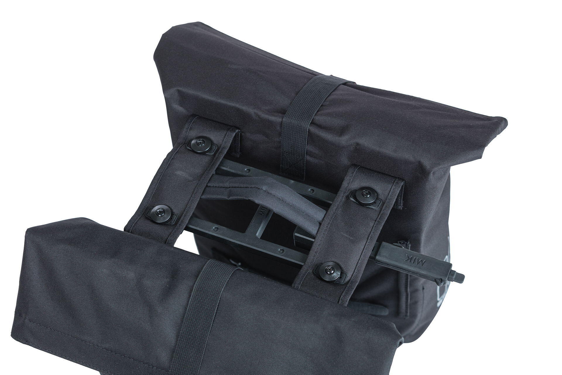 Par de alforges para suporte de bagagem com placa mik Basil City 3/6