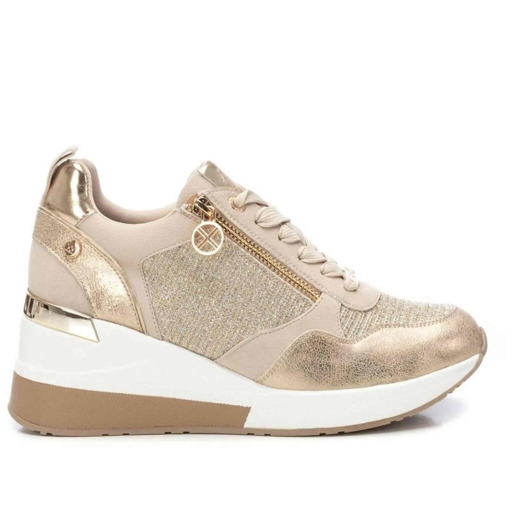 Sneakers Xti model 143717 for women