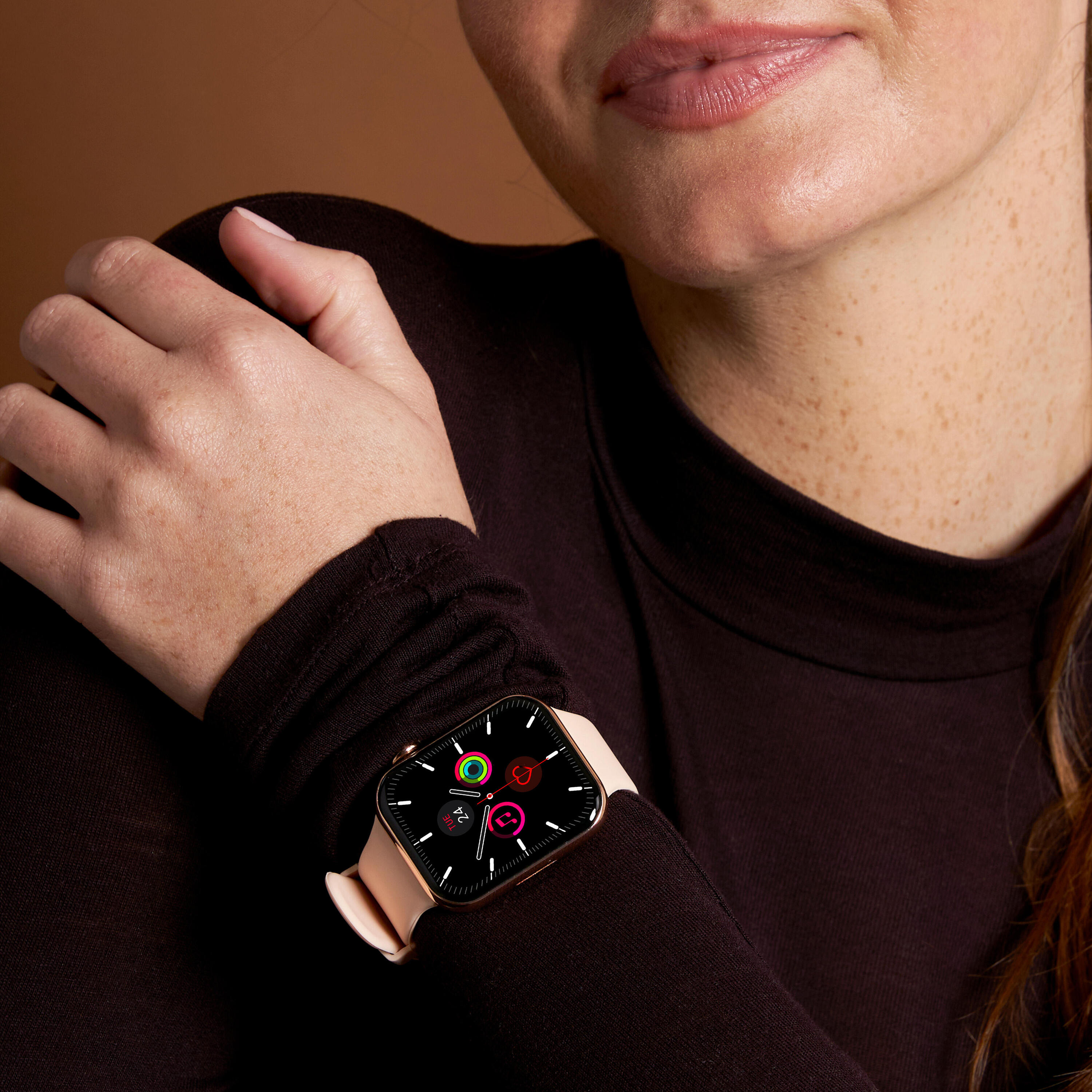 Montre connectée Square Or Rose Bigben 4/4