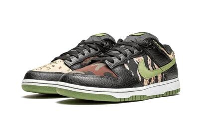 Dunk Low SE Black Multi-Camo (Crazy Camo)