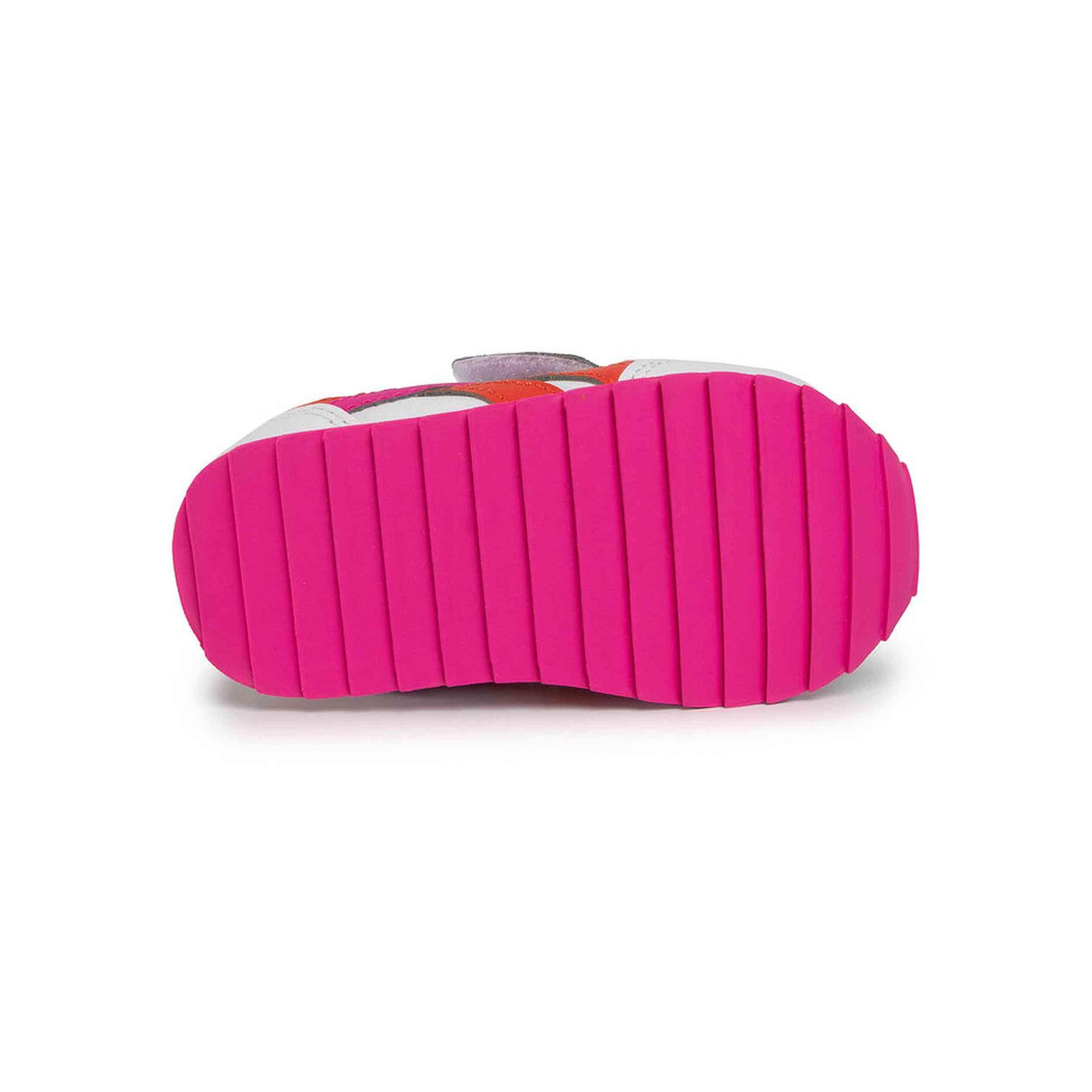 Baskets Reebok modèle FW8965 pour filles 4/5