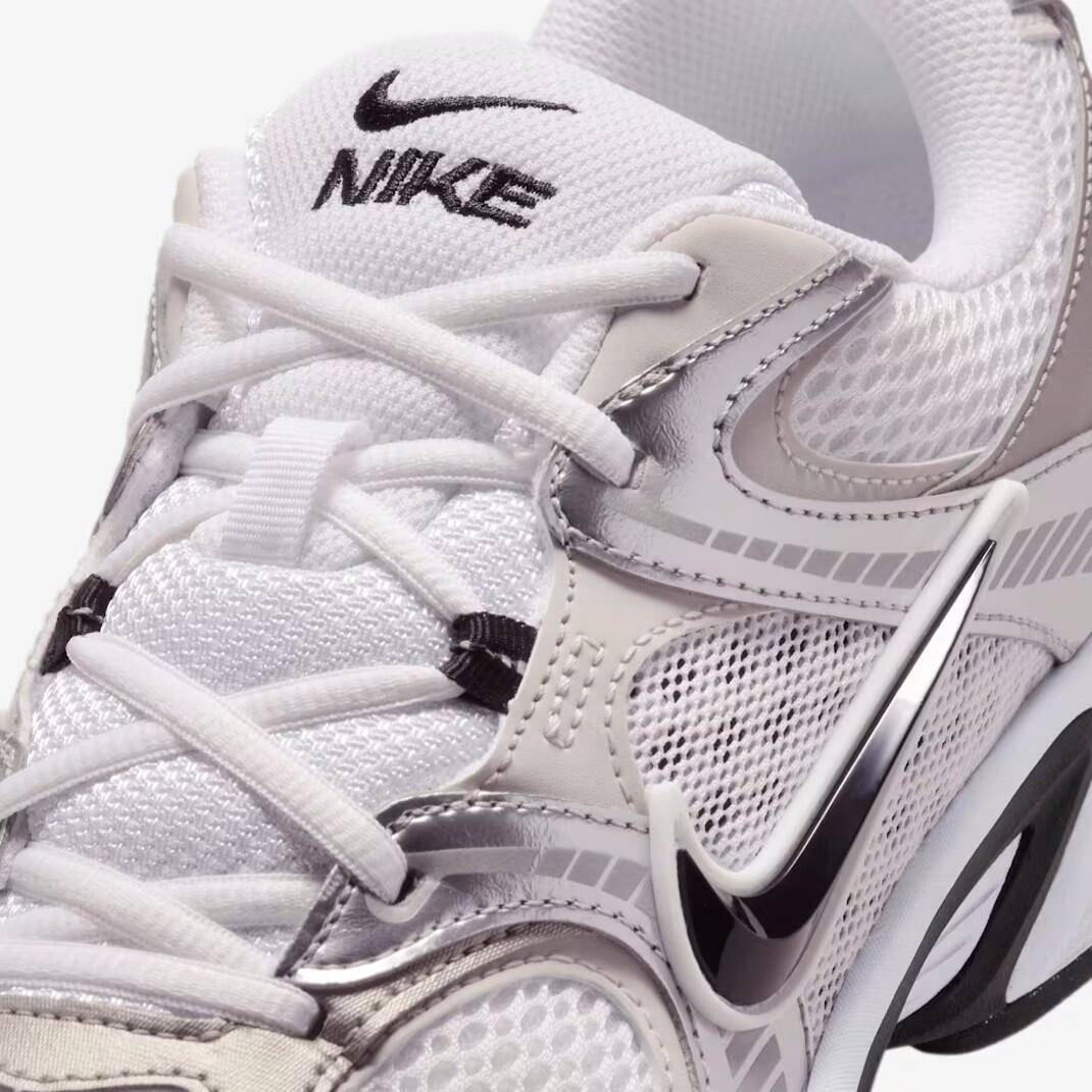Zapatillas Casual Hombre Nike V5 Rnr  HJ5228-104 Blanca 6/7