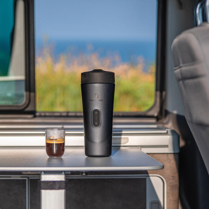 Coffret avec cafetière portable sur batterie Handpresso Auto Set 100ml 6/8