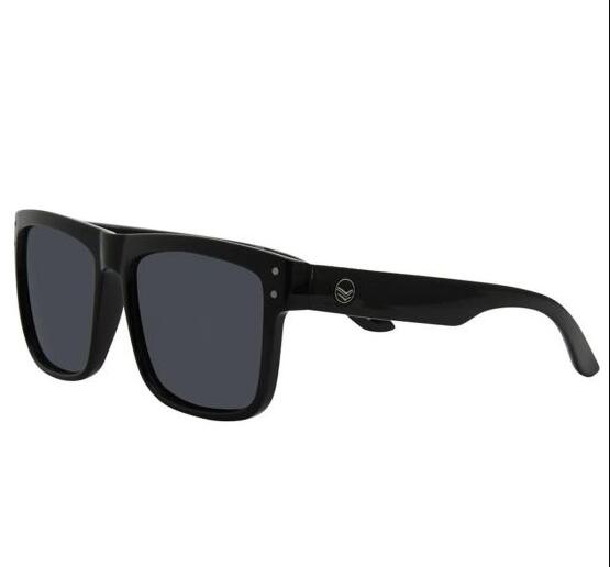 Lunettes de Soleil Polarisées I-SEA "V LANDER" 2/3