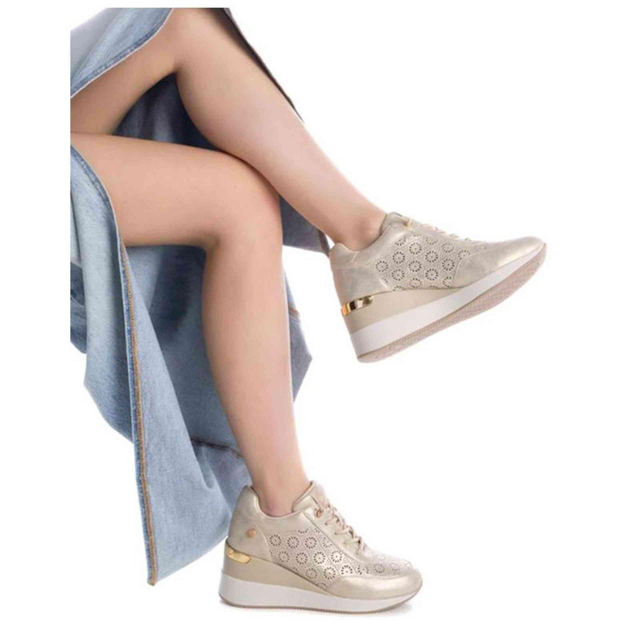 Zapatillas Xti modelo 10070-064432 para mujer 2/5