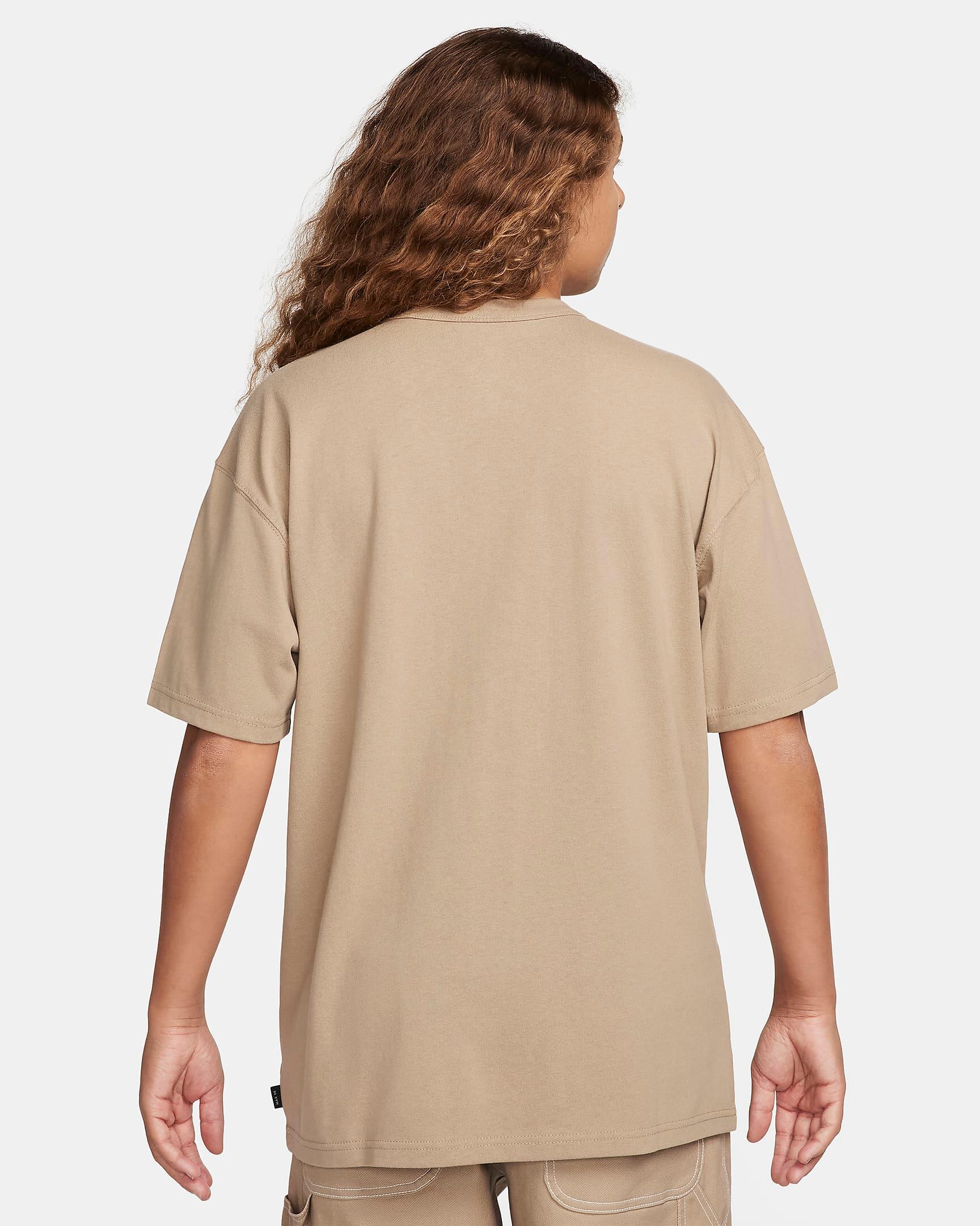 T-shirt uomo nike beige 2/4