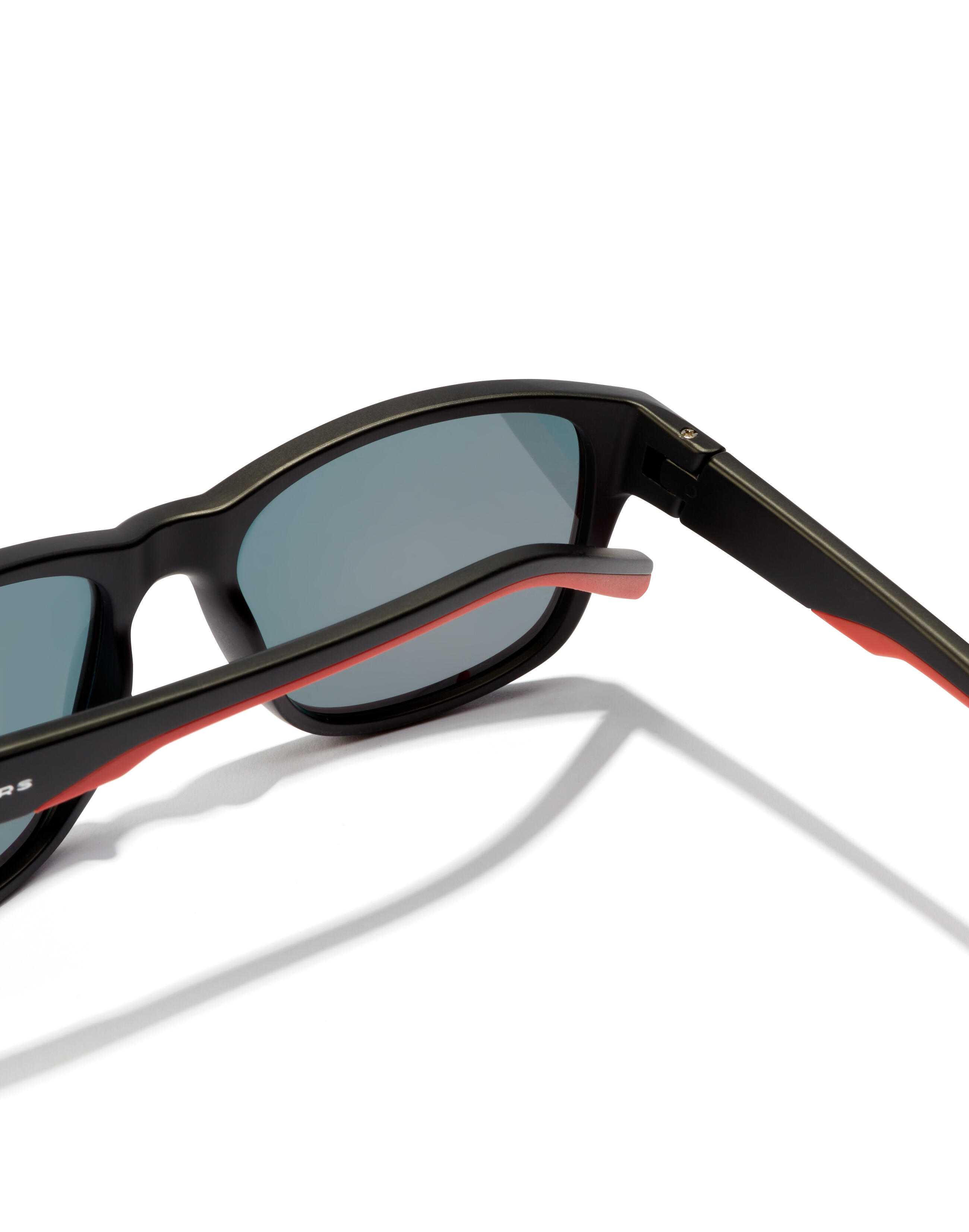Lunettes de soleil polarisée Hawkers Owens 3/6