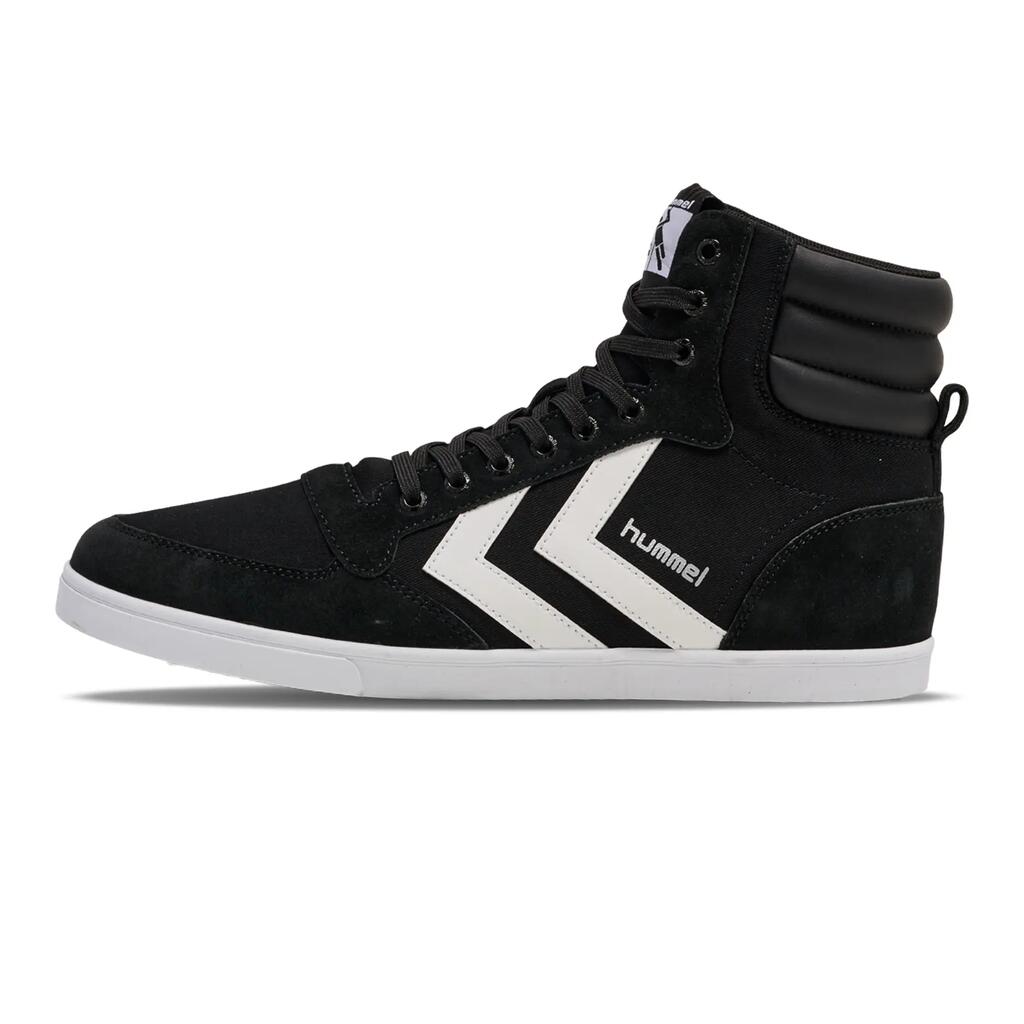 BLACK / WHITE