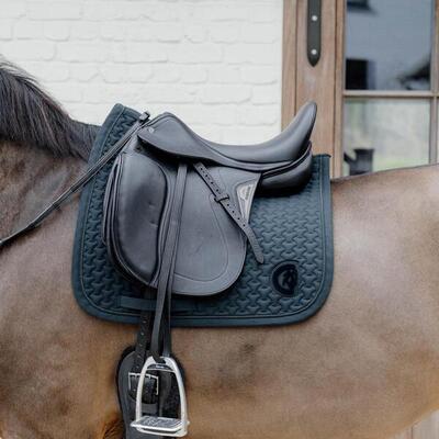 Schabracke plaited 3d logoo jumping Tannengrün