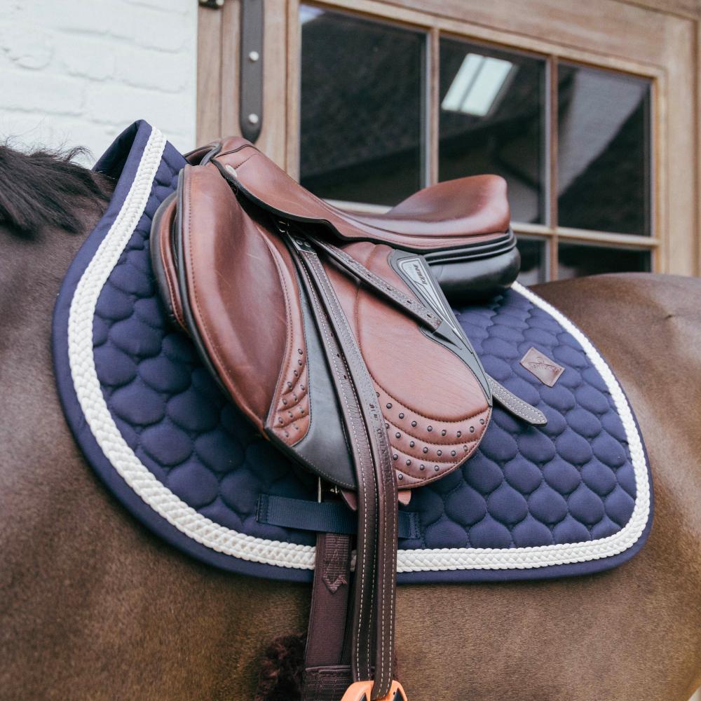 Dressur Schabracke Kentucky Cord 4/7