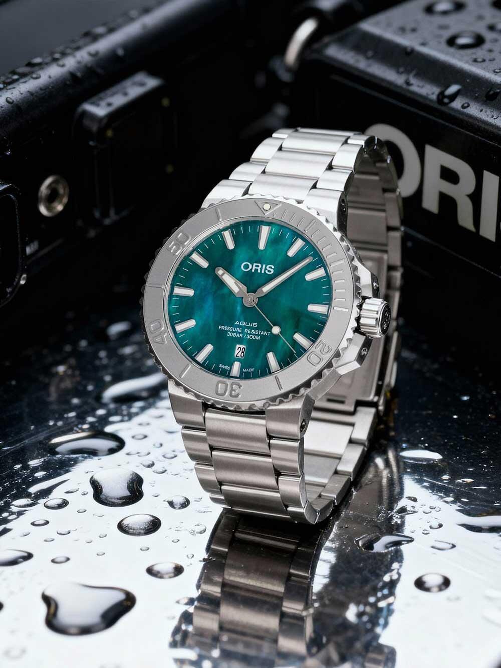 Oris 01 733 7730 4137-07 8 24 05PEB, Automatic, 43mm, 30ATM 2/5