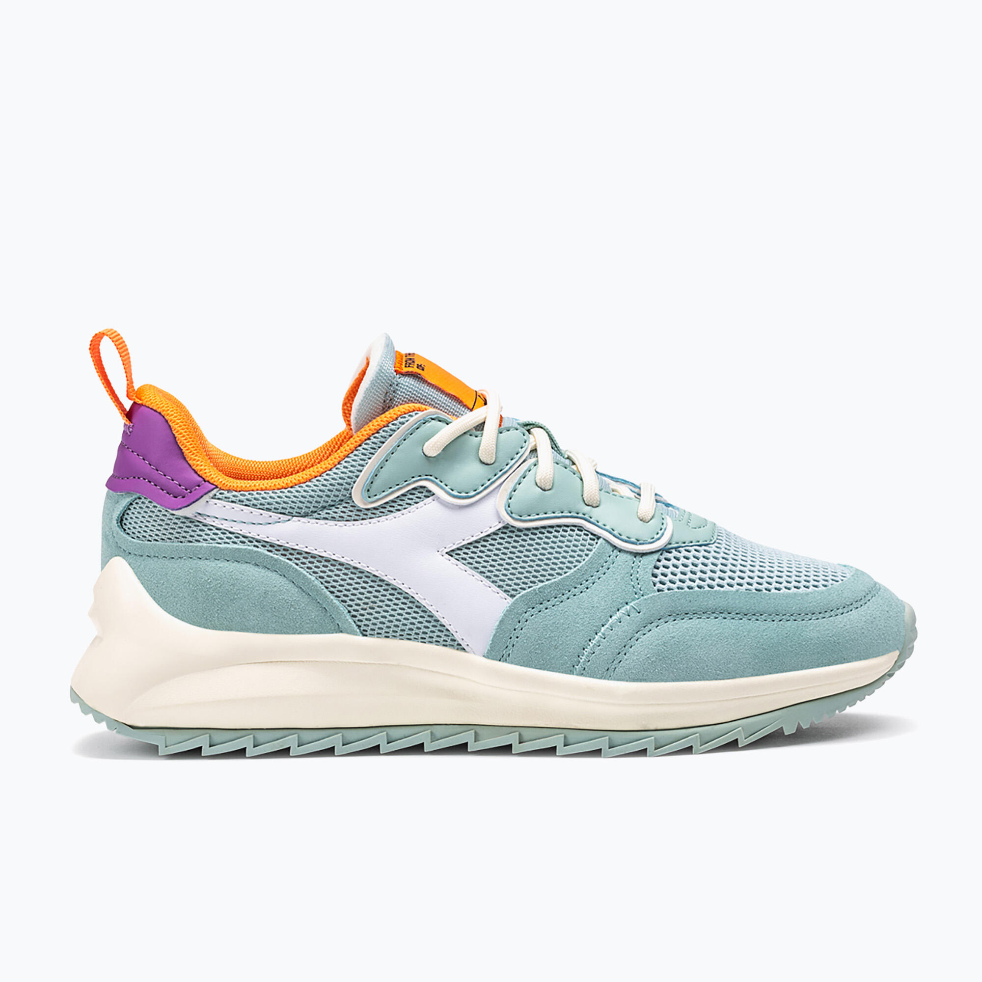 DIADORA picture