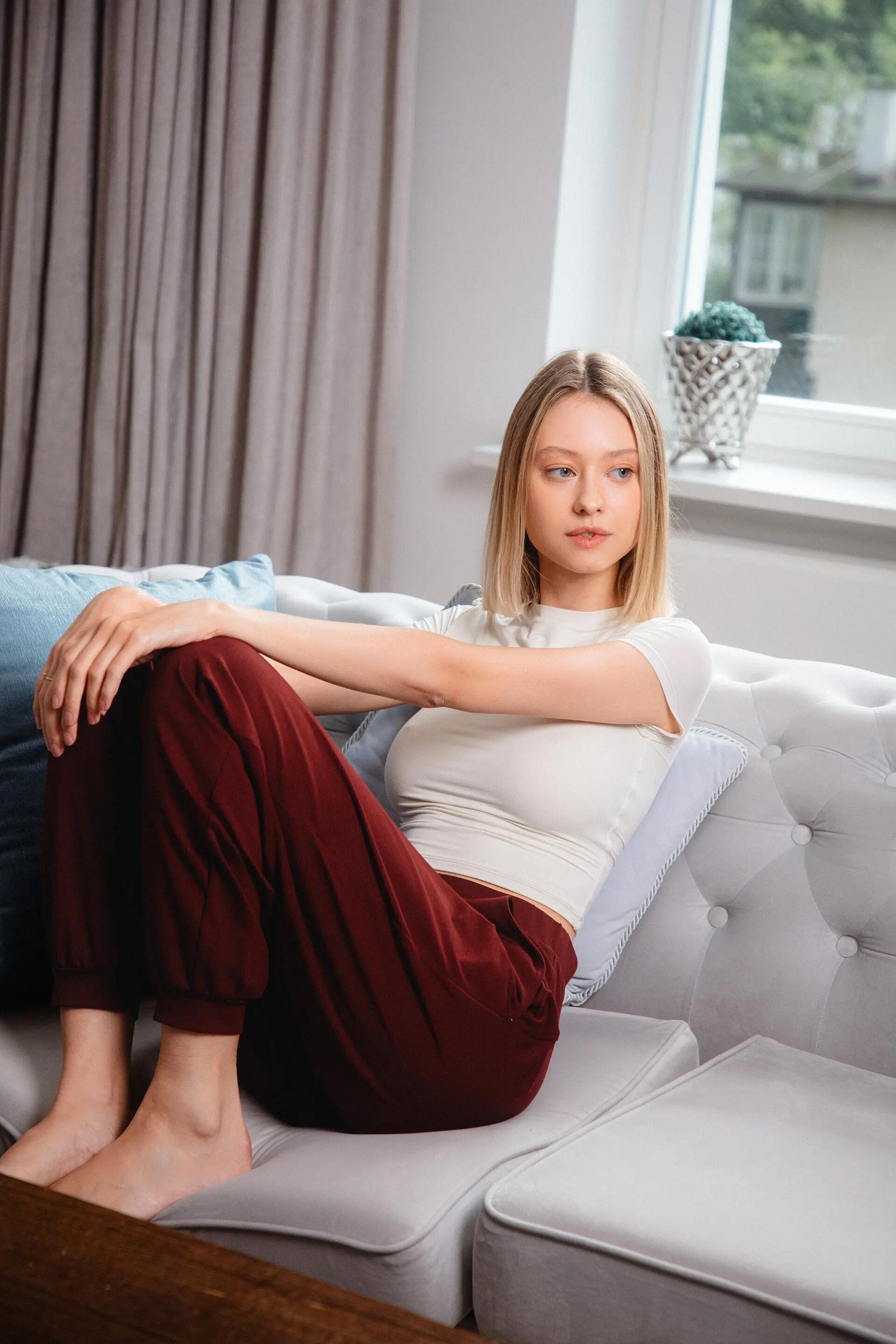 Spodnie do jogi Moonholi Moony Comfy Sweatpants z kieszeniami 2/4