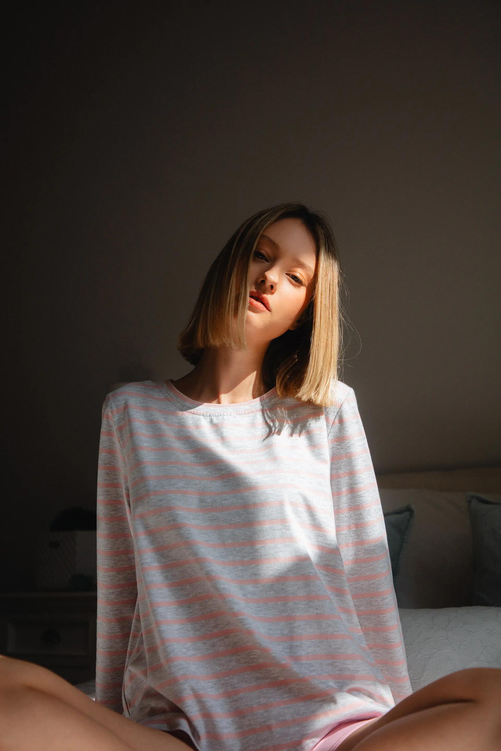 Longsleeve do jogi Moonholi Hamptons w paski 4/4