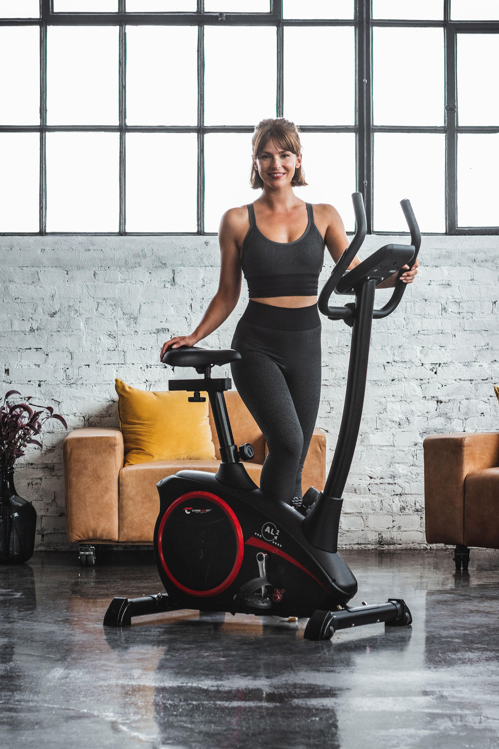 Heimtrainer - 150kg - inkl. Pulsgurt +  Matte - AL 2S Digital 7/7