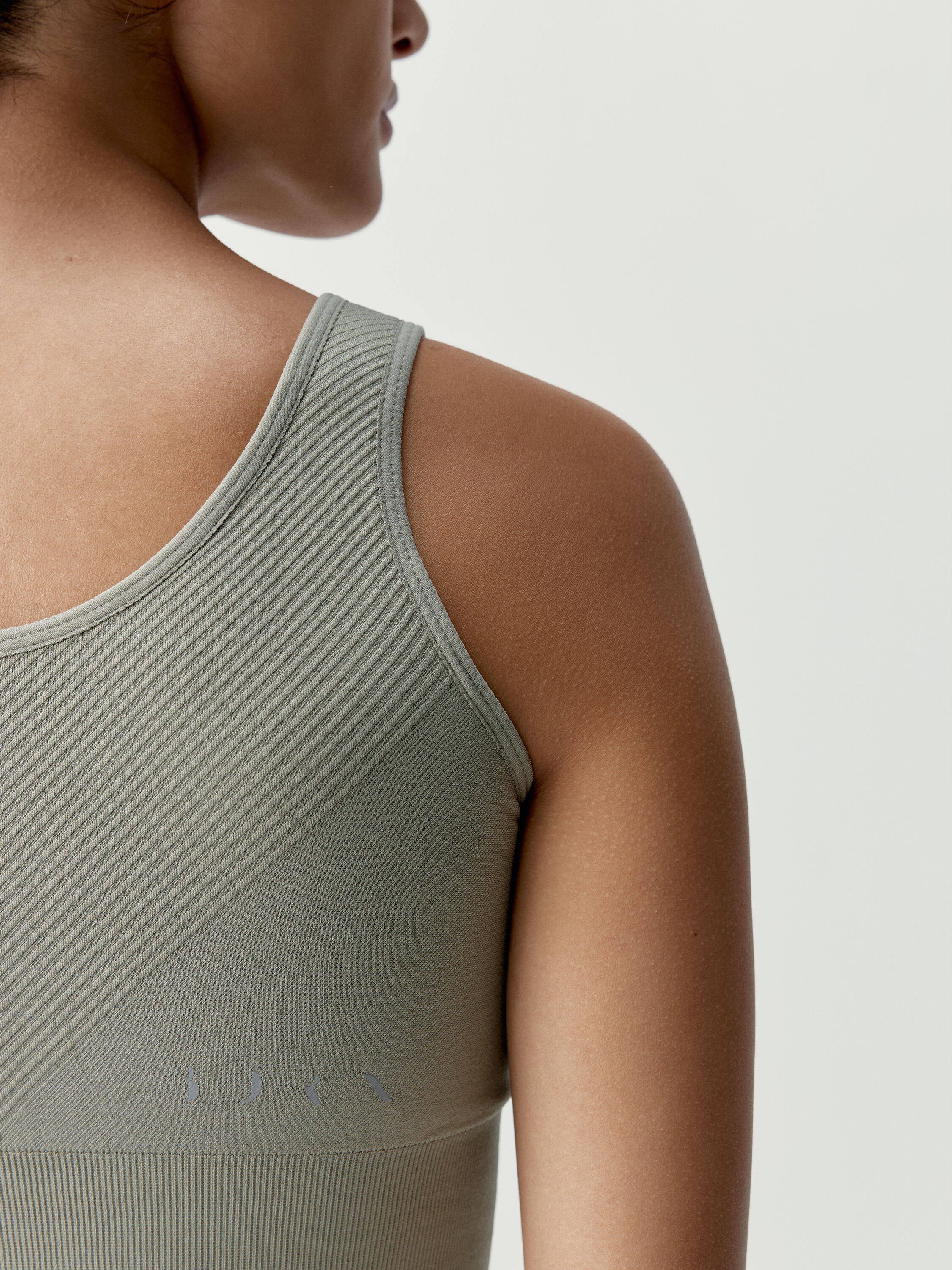 Top deportivo de mujer Kitanda Sujeción Media Seamless 4/7