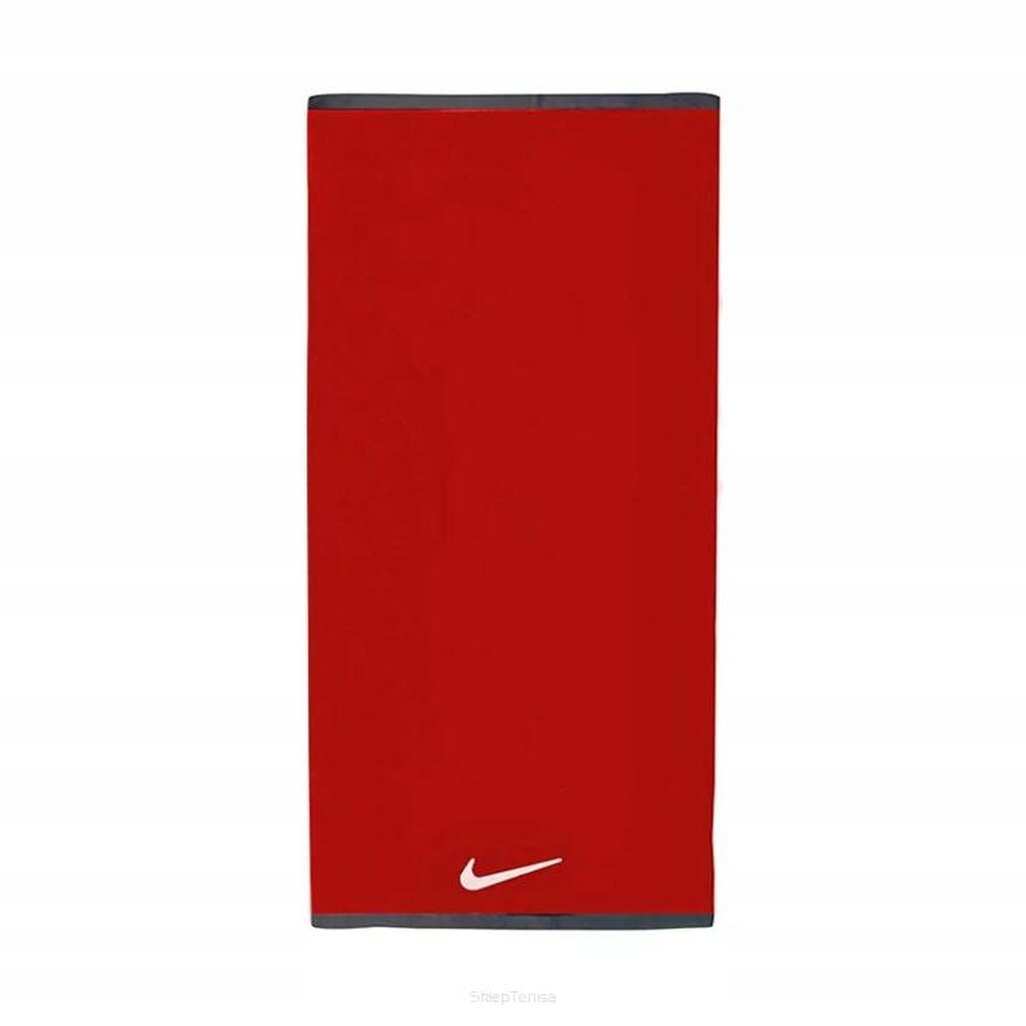 Prosop Nike Fundamental