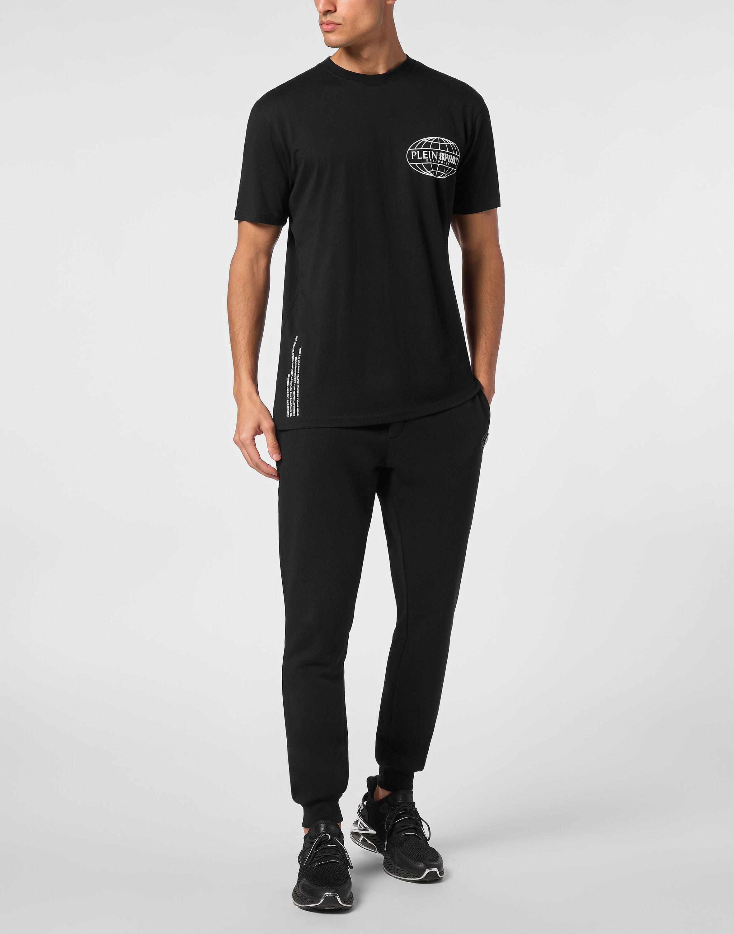 T-Shirt Round Neck 2/4