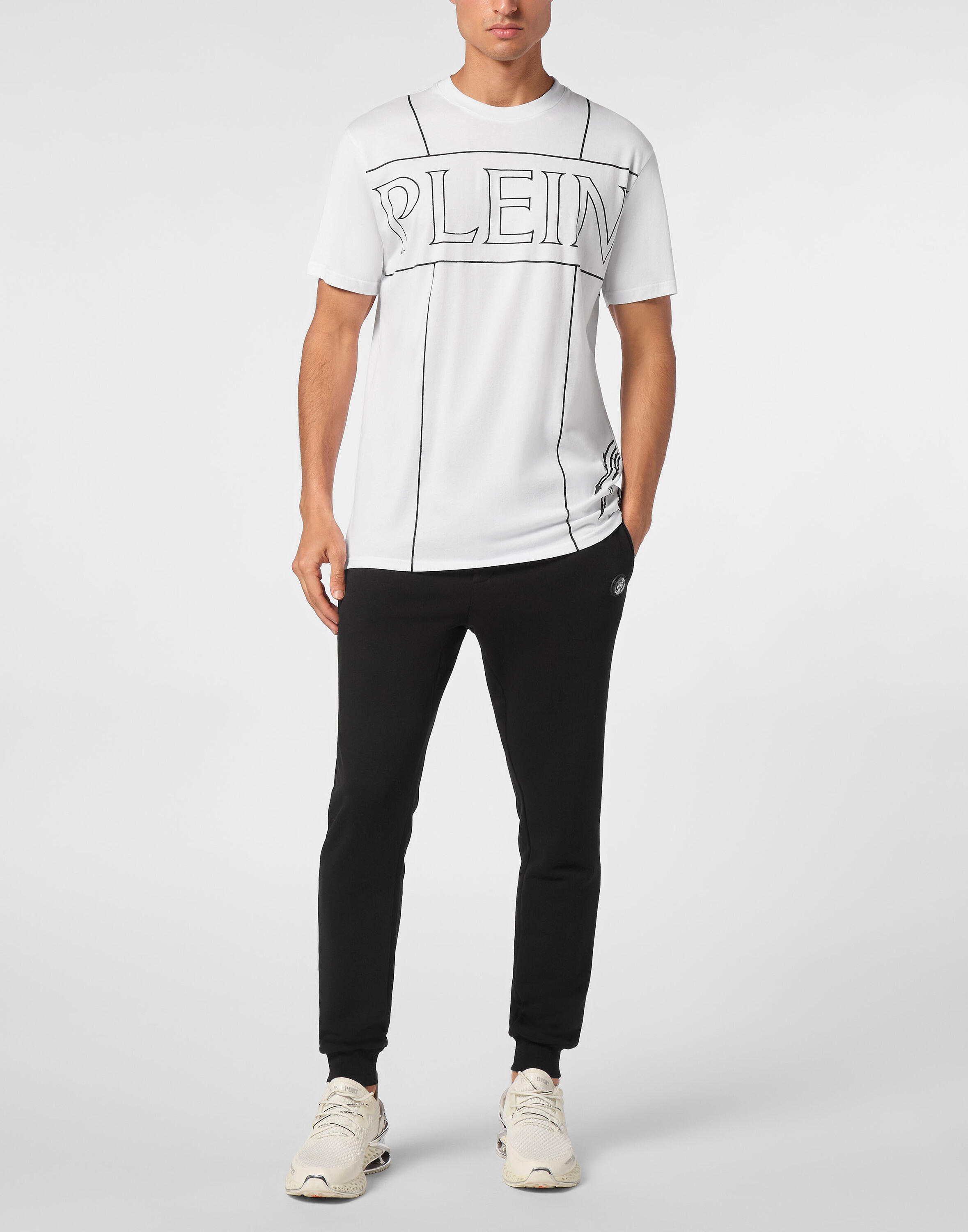 T-Shirt Round Neck 2/4