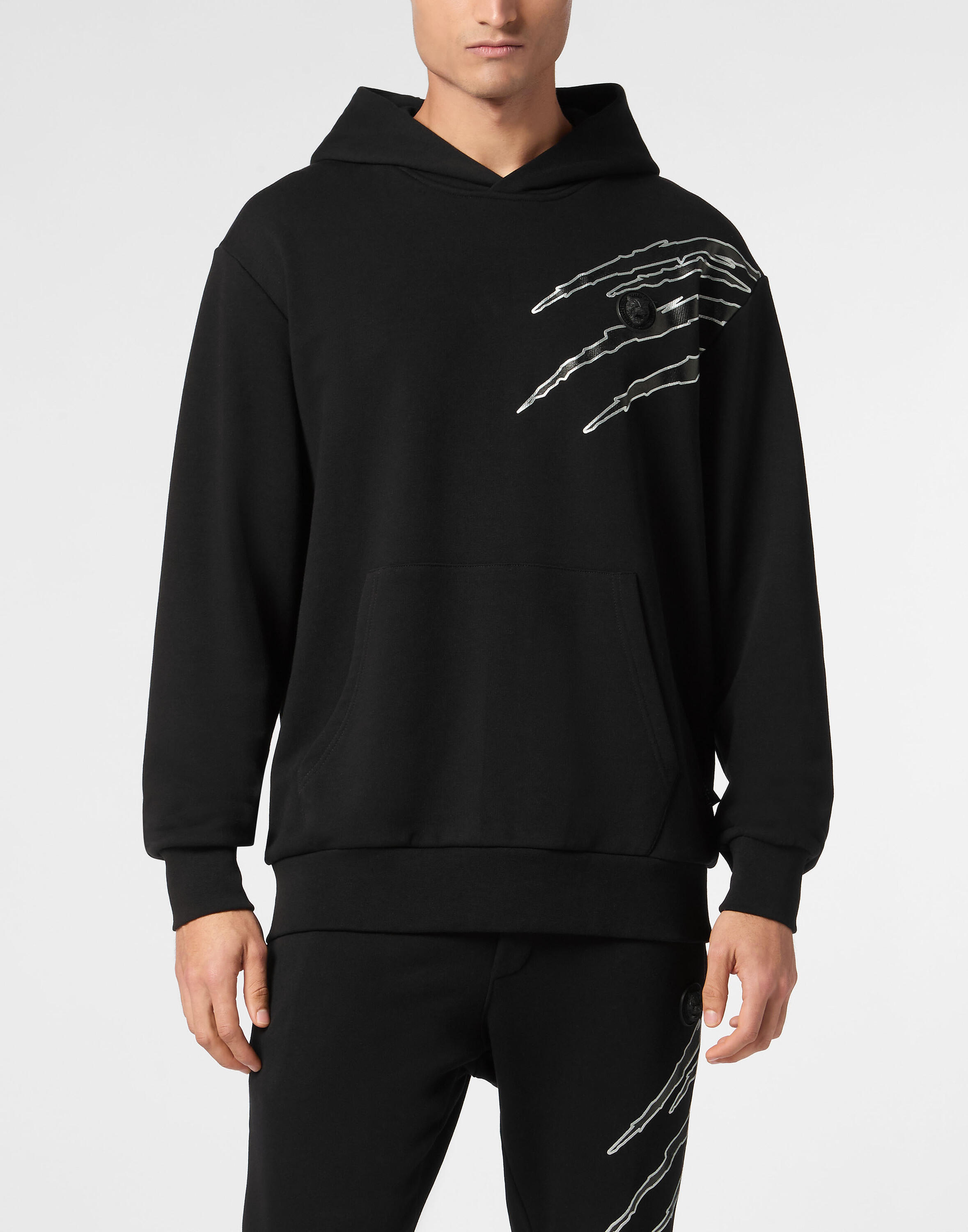 Hooded sweatshirt scratch