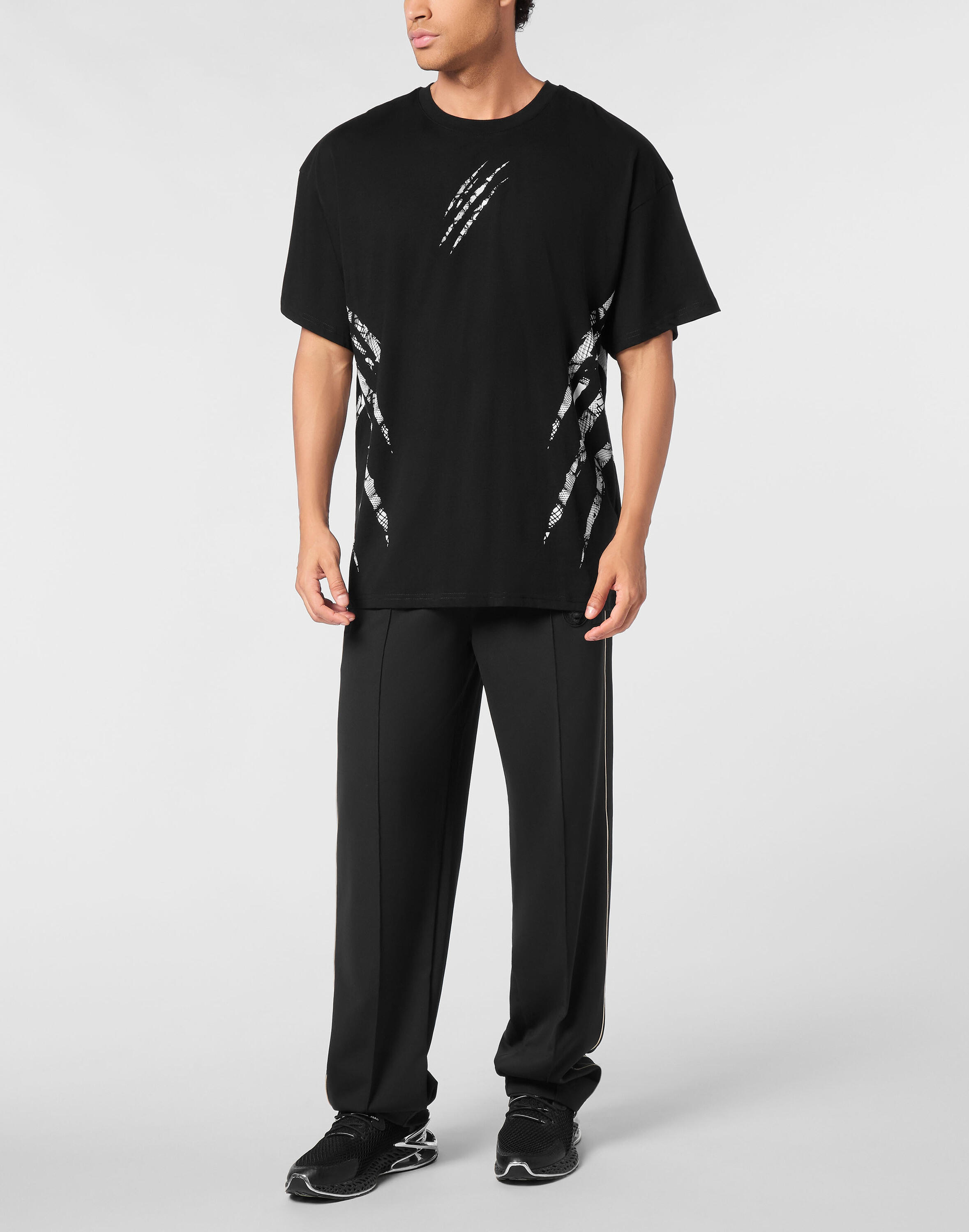 T-Shirt Round Neck 2/5