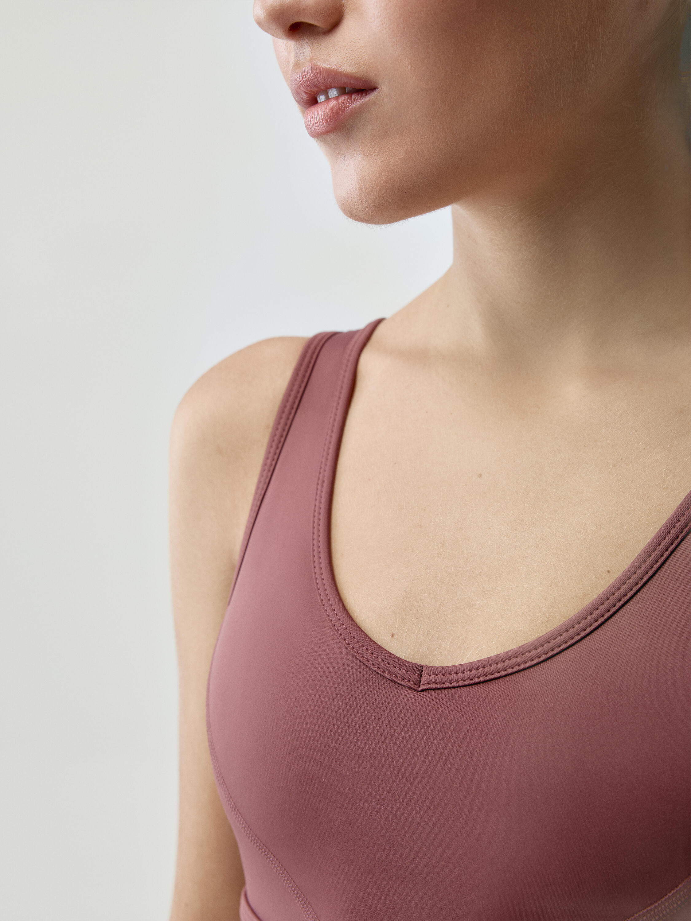 Brassière de Sport Performance Fixation Moyenne DEVI 2/6