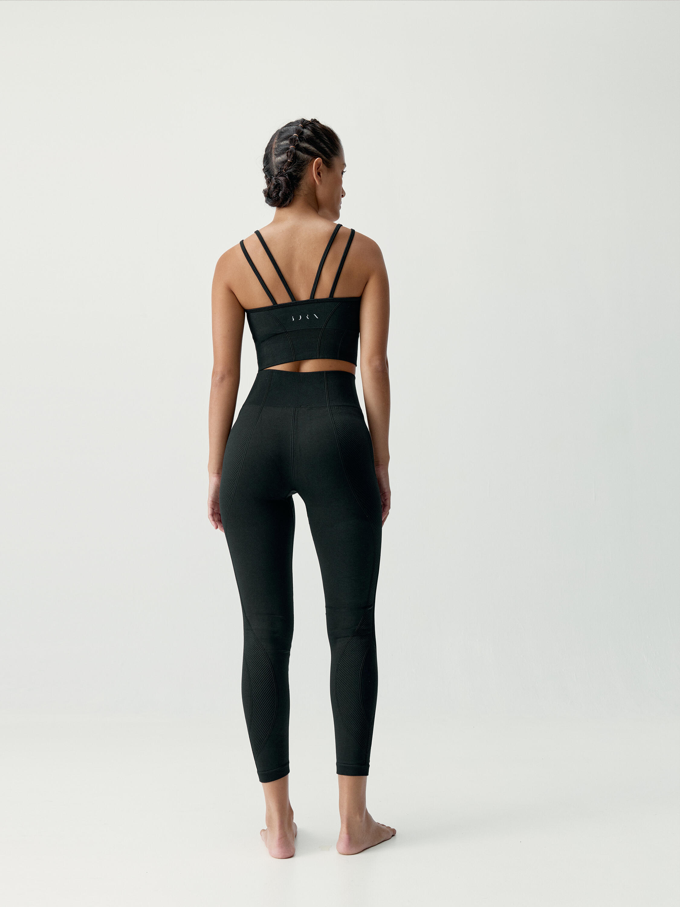Top sportivo da donna Sureya Sostegno Medio Seamless 5/5