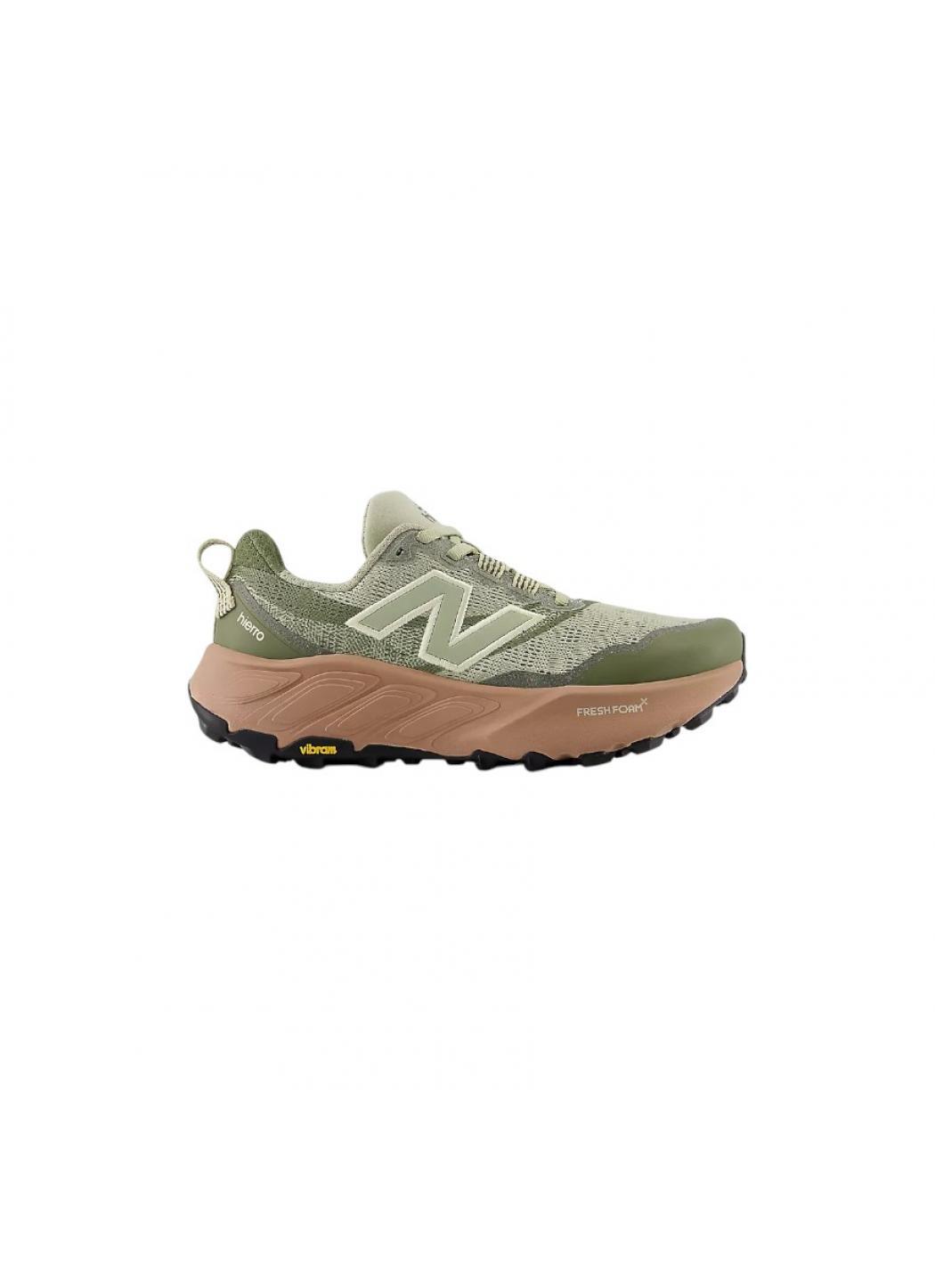 NEW BALANCE picture