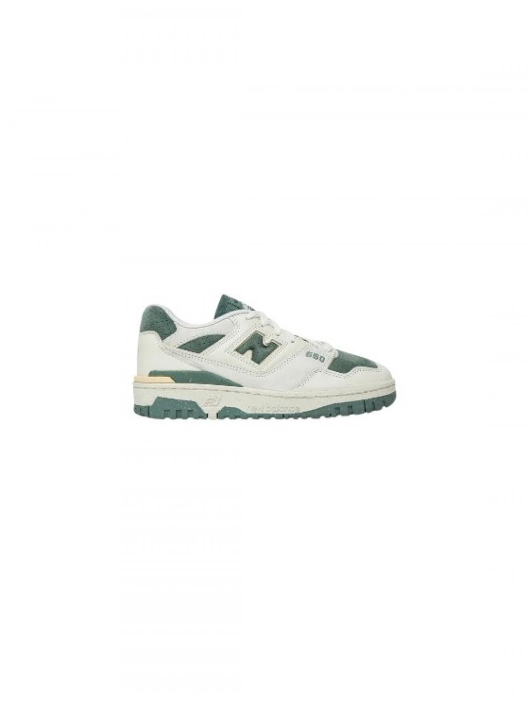 NEW BALANCE picture