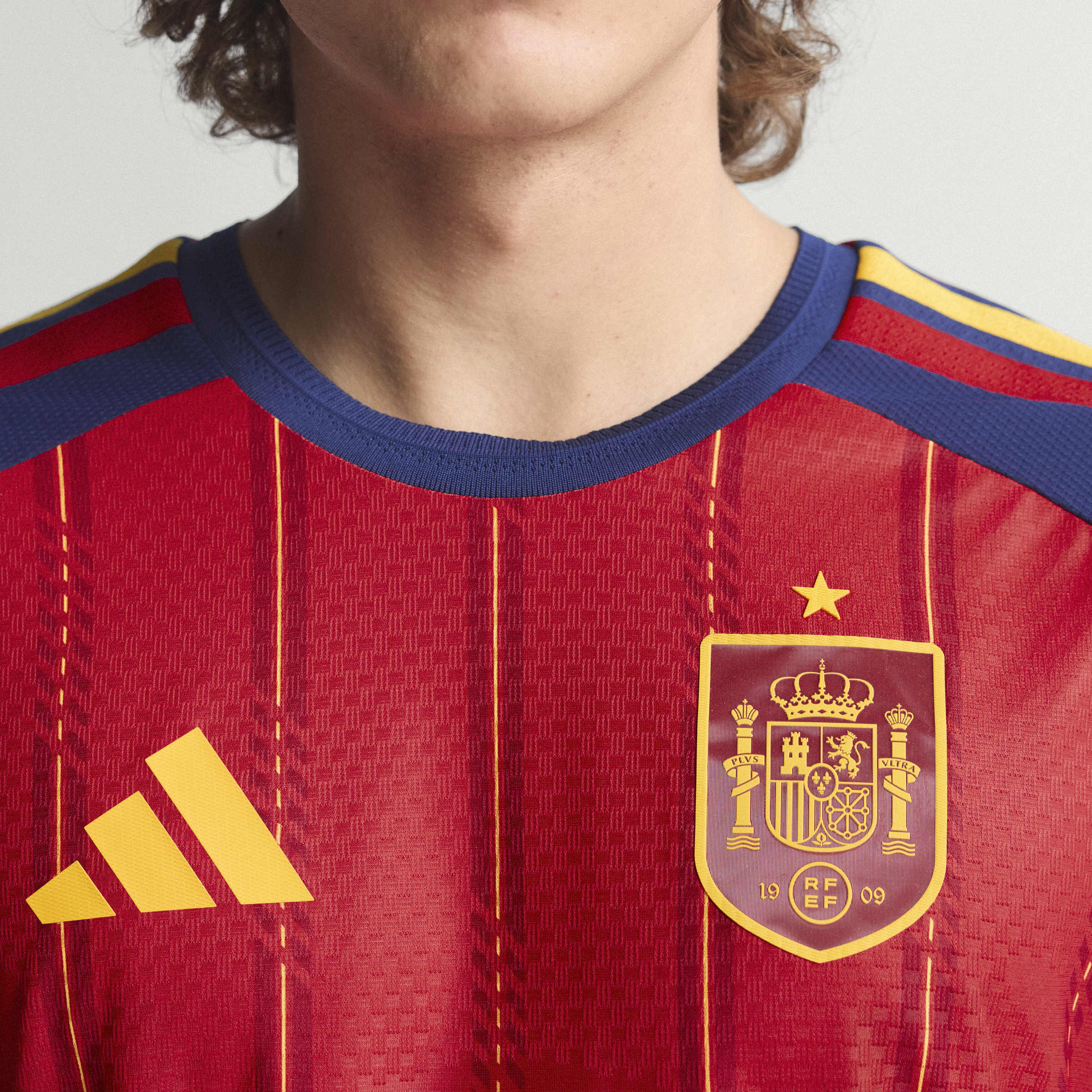 Spanien 26 Authentic Heimtrikot, langärmelig 7/7