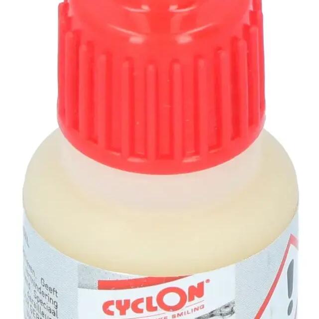 Cyclon All Weather Lube — 25 ml chain and derailleur lubricant.
