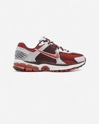Nike zoom vomero 5 mystic red (women's)