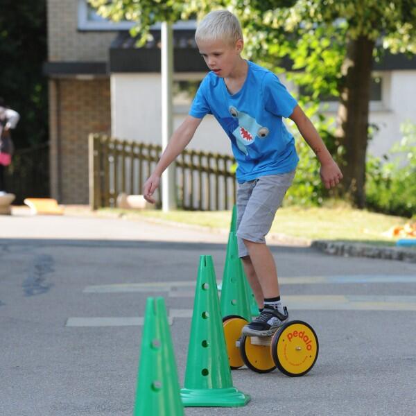 Balancierrad "Slalom" Pedalo 2/4