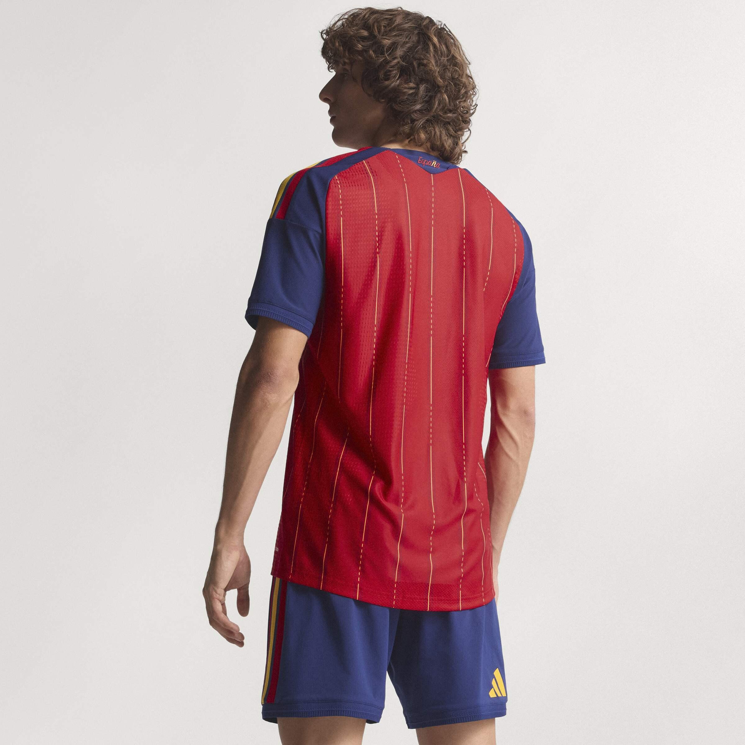Spanien 26 Authentic Heimtrikot 6/8