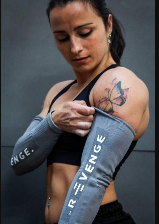 Manicotto di compressione del gomito kinesiotaping R-Evenge 4/6