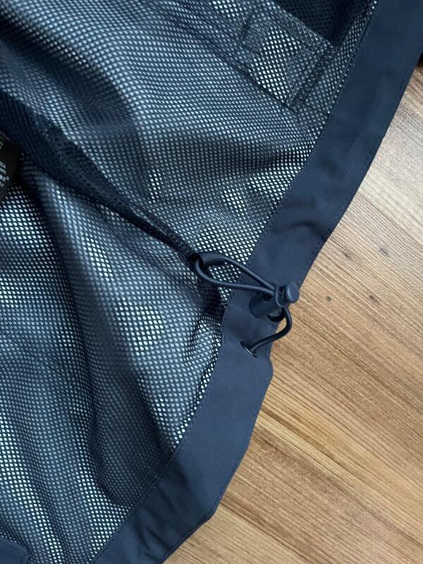 Tussen Particulieren - Jack wolfskin regenjas,  maat S nieuw 5/7