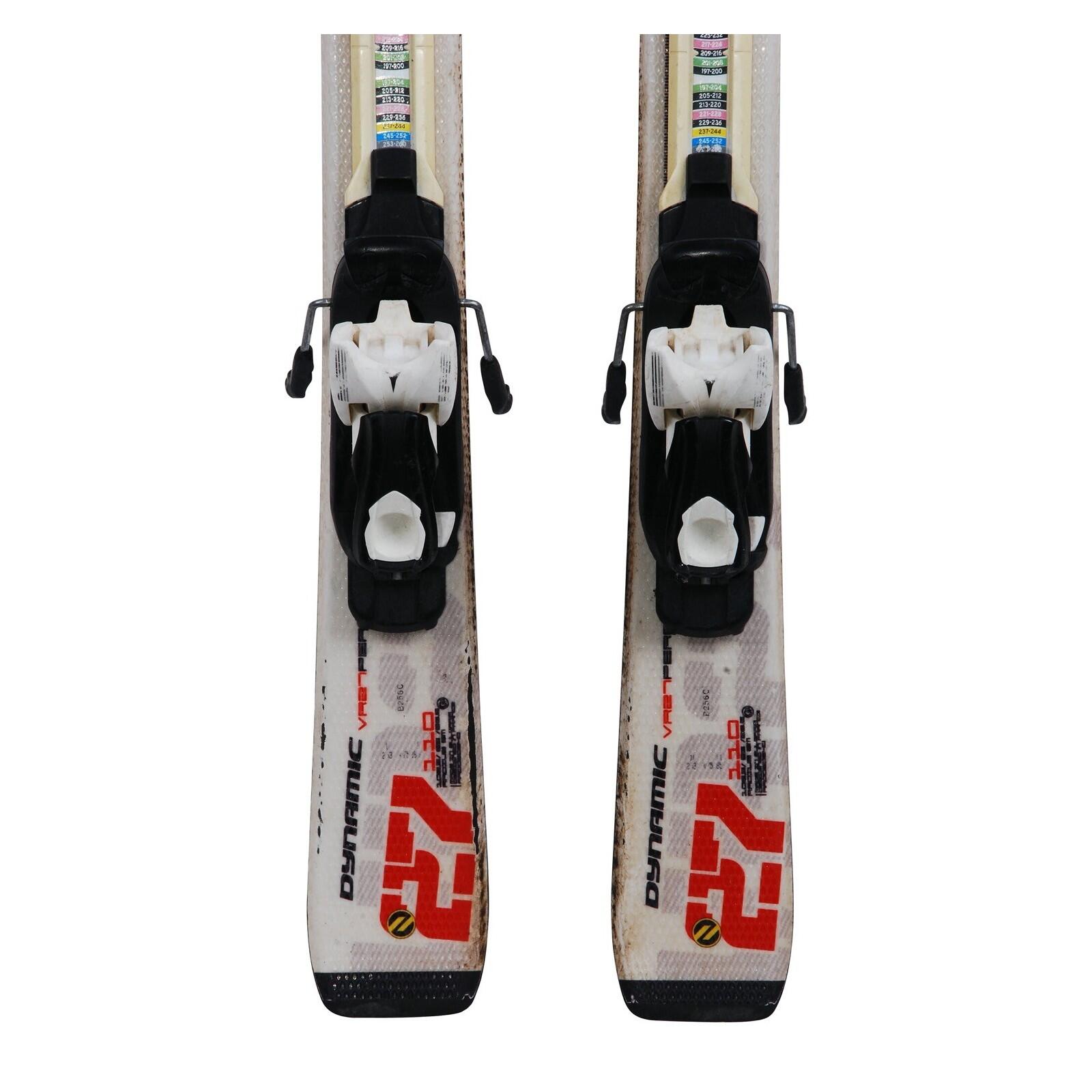 TWEEDEHANDS - Ski Occasion Junior Dynamic Vr 27 + Fixations - GOEDE 4/5