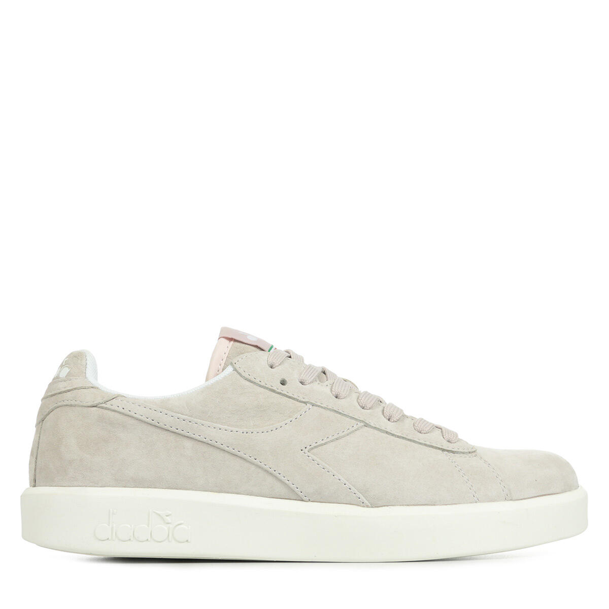 DIADORA picture