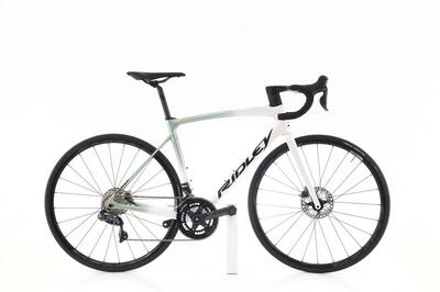 Tweedehands racefiets · ridley fenix di2 11v · zeer goede toestand