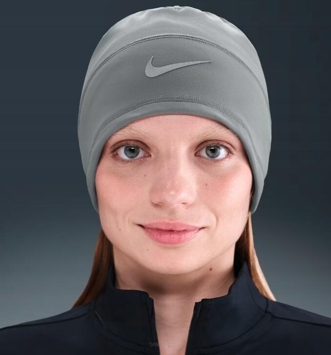 Czapka sportowa Nike Terra Uncuffed Unisex szara 2/3