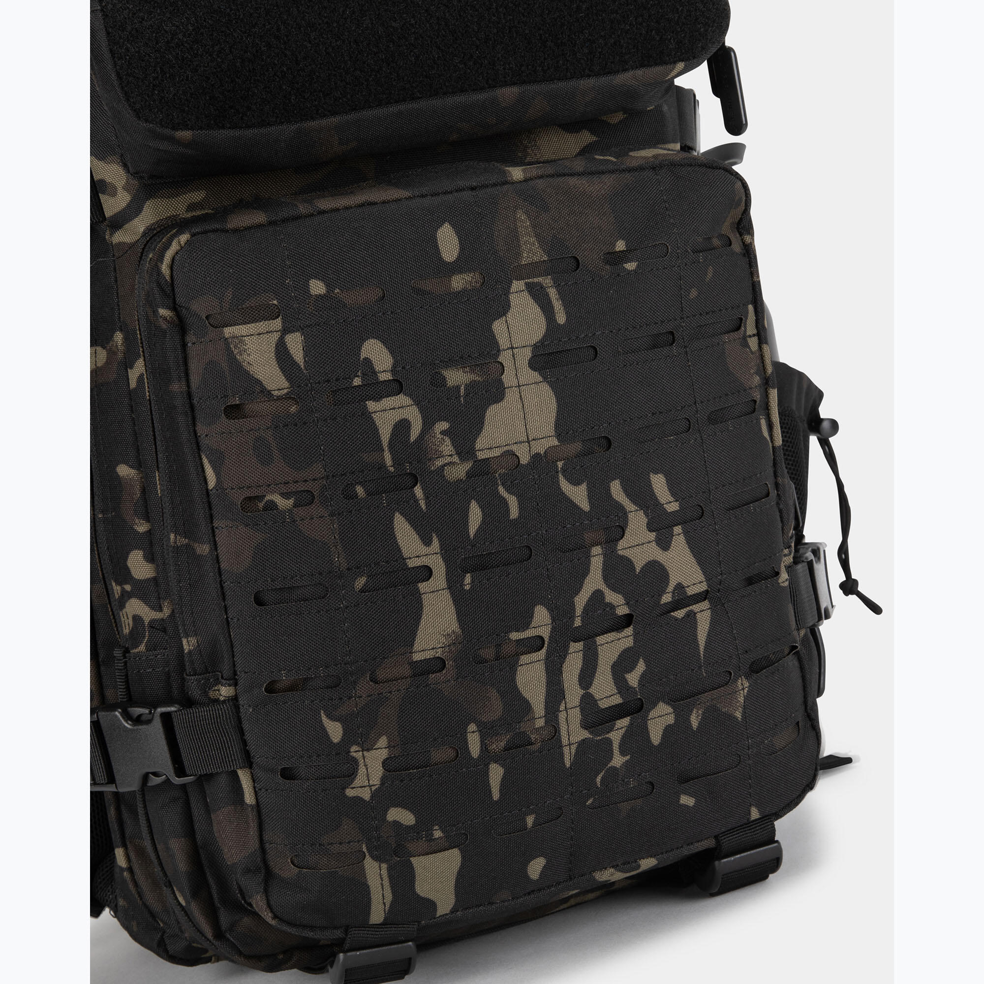 Built for Athletes Black Camo 45L Hero 3.0 Backpack 7/7