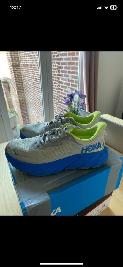 HOKA ONE ONE picture