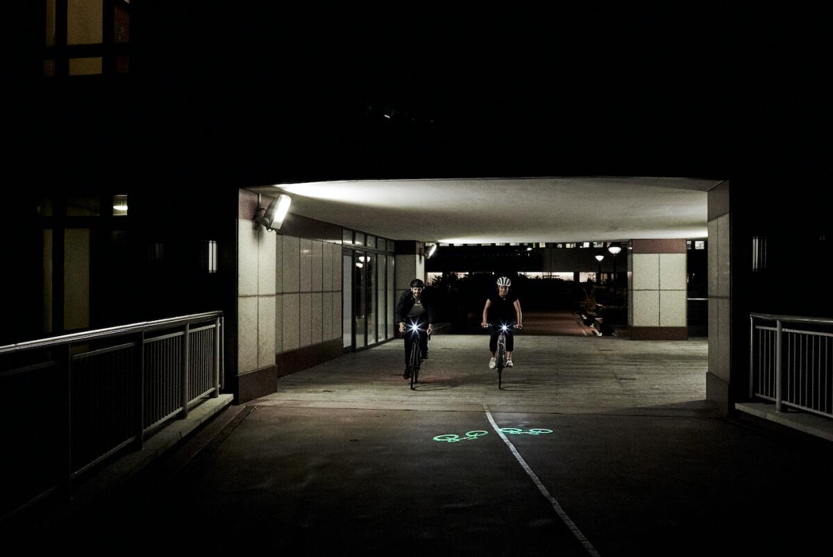 Akku-Fahrradlicht vorne mit Signallaser Beryl laserlight core 6/6