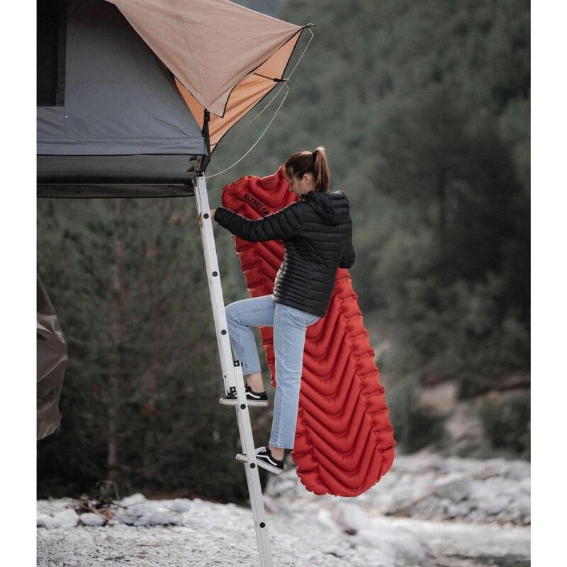 Turistická nafukovací karimatka Insulated Static V