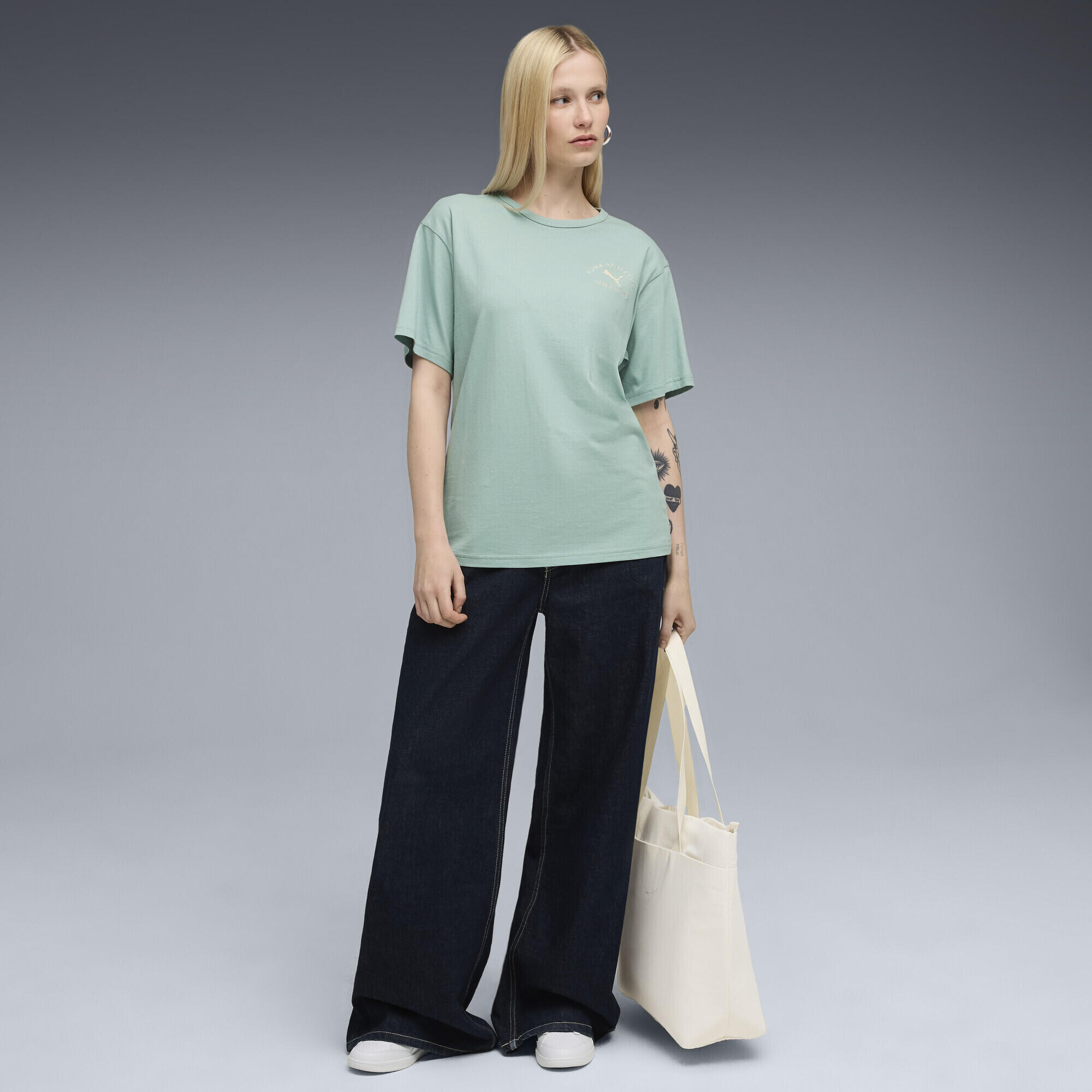 T-Shirt Puma Class Relaxed Tee Light Moss, Azul, Mulheres 4/5