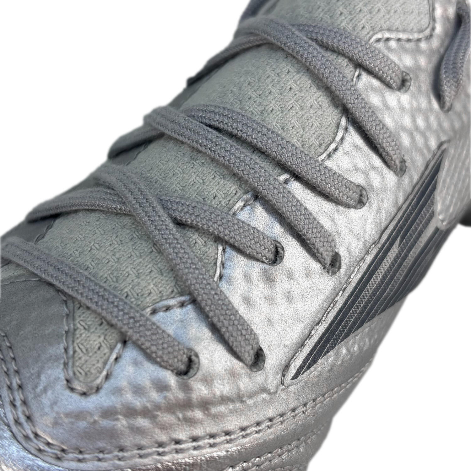 Morelia Neo IV Elite Adults SG Rugby Boots | Decathlon