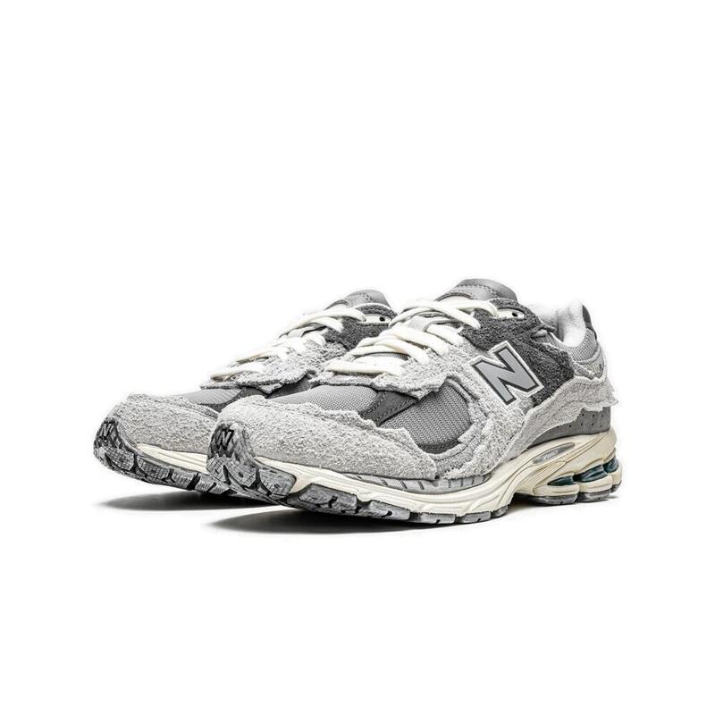 Pantofi New Balance 2000R Gri Plasă Bărbați