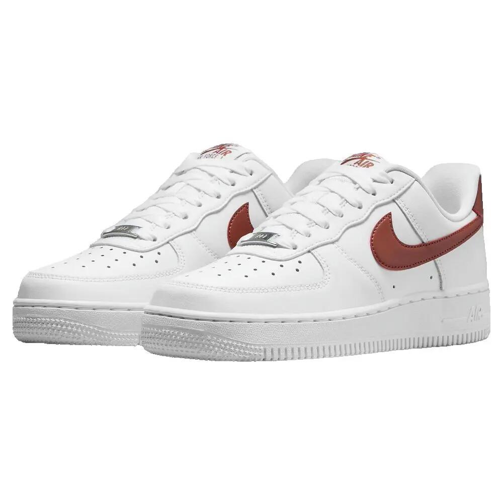 Chaussures Nike Air Force 1 blanches pour femmes 3/3