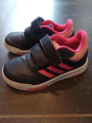 Tussen Particulieren - adidas meisjes sportschoenen