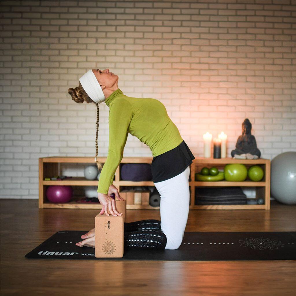 kostka do jogi tiguar korek